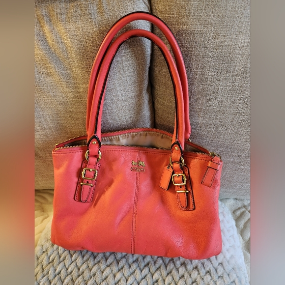 Coach Handbags - Coach purse